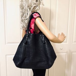 Bottega Veneta Large A-Shape Woven Intrecciato Black Tote Handbag